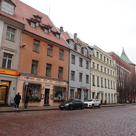 Dream Apartment Near The Old Tower Riga Bagian luar foto